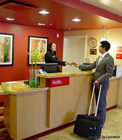 Towneplace Suites By Marriott Kansas City Overland Park Interior photo